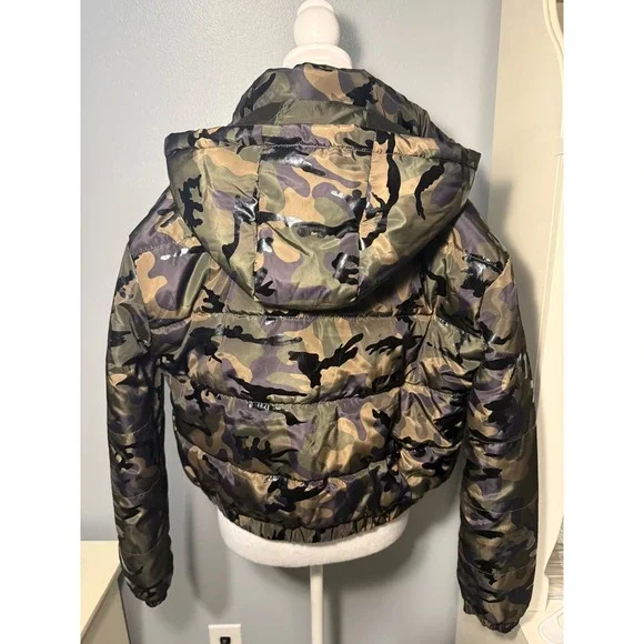 ASHLEY BY 26 INTERNATIONAL Outerwear Camouflage Puffer Jacket Hooded Size S - Picture 5 of 9